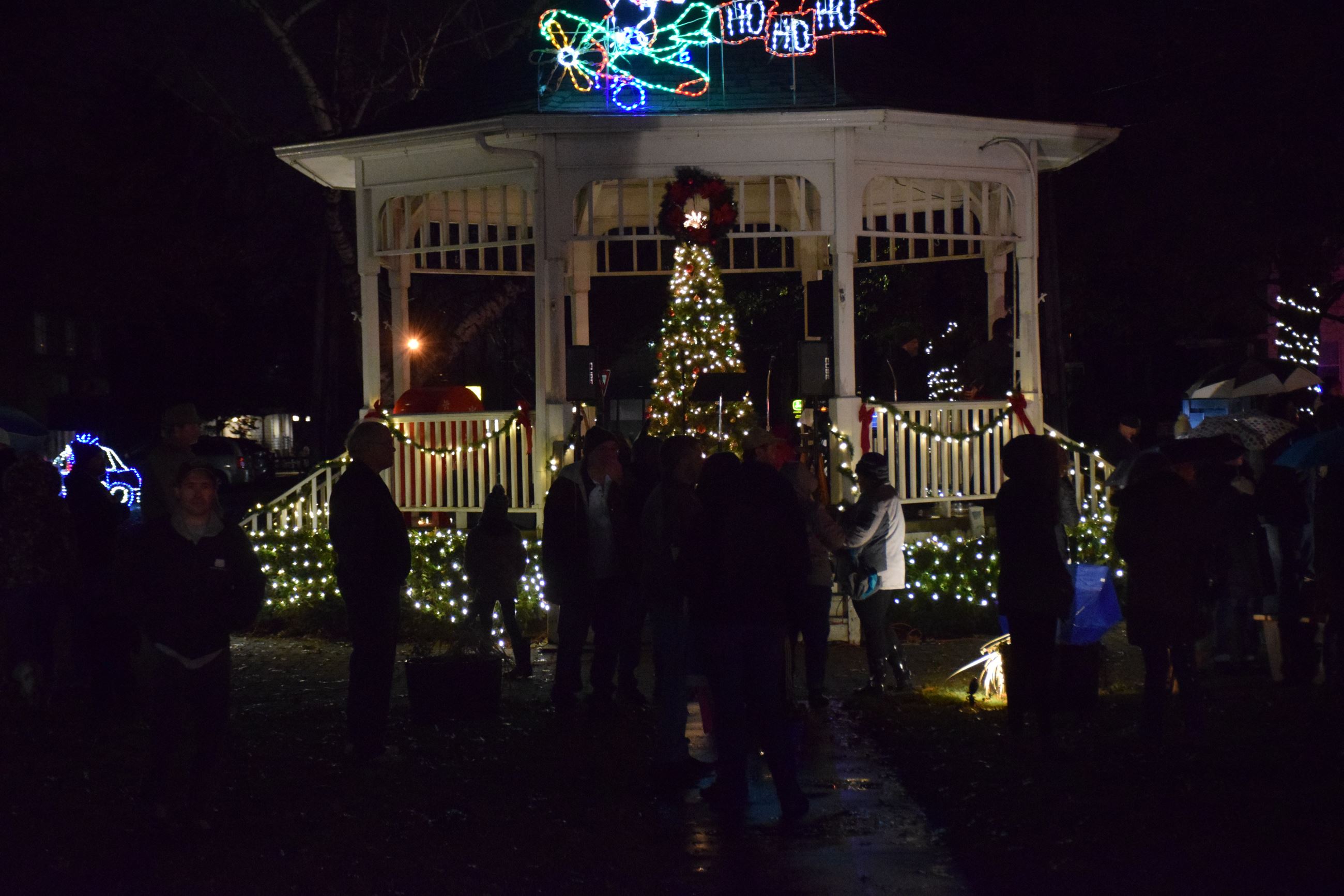 Circle Tree Lighting 2018