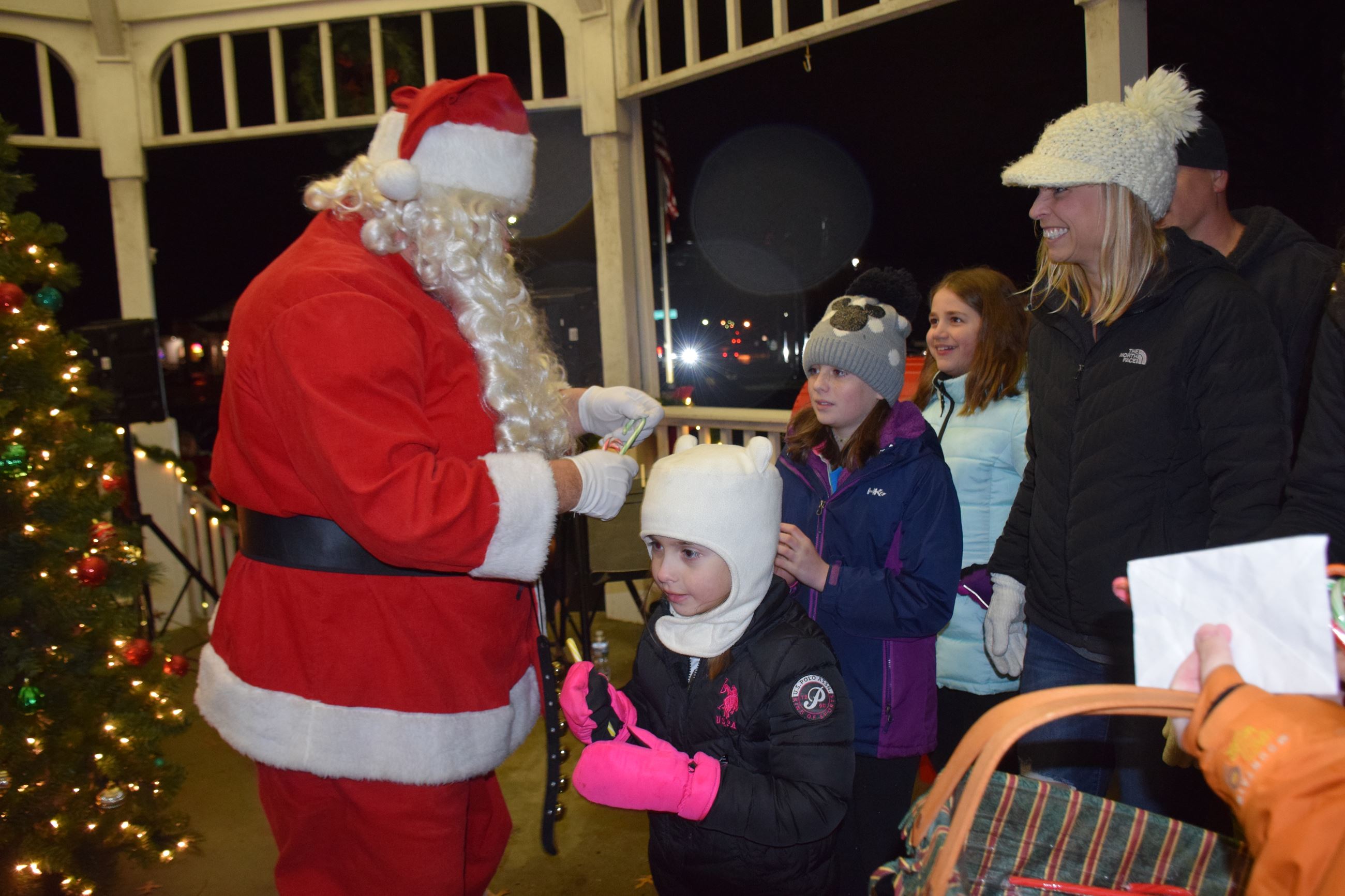 Circle Tree Lighting 2018