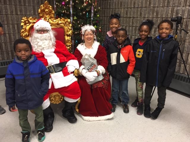 Mr. and Mrs. Claus with Children