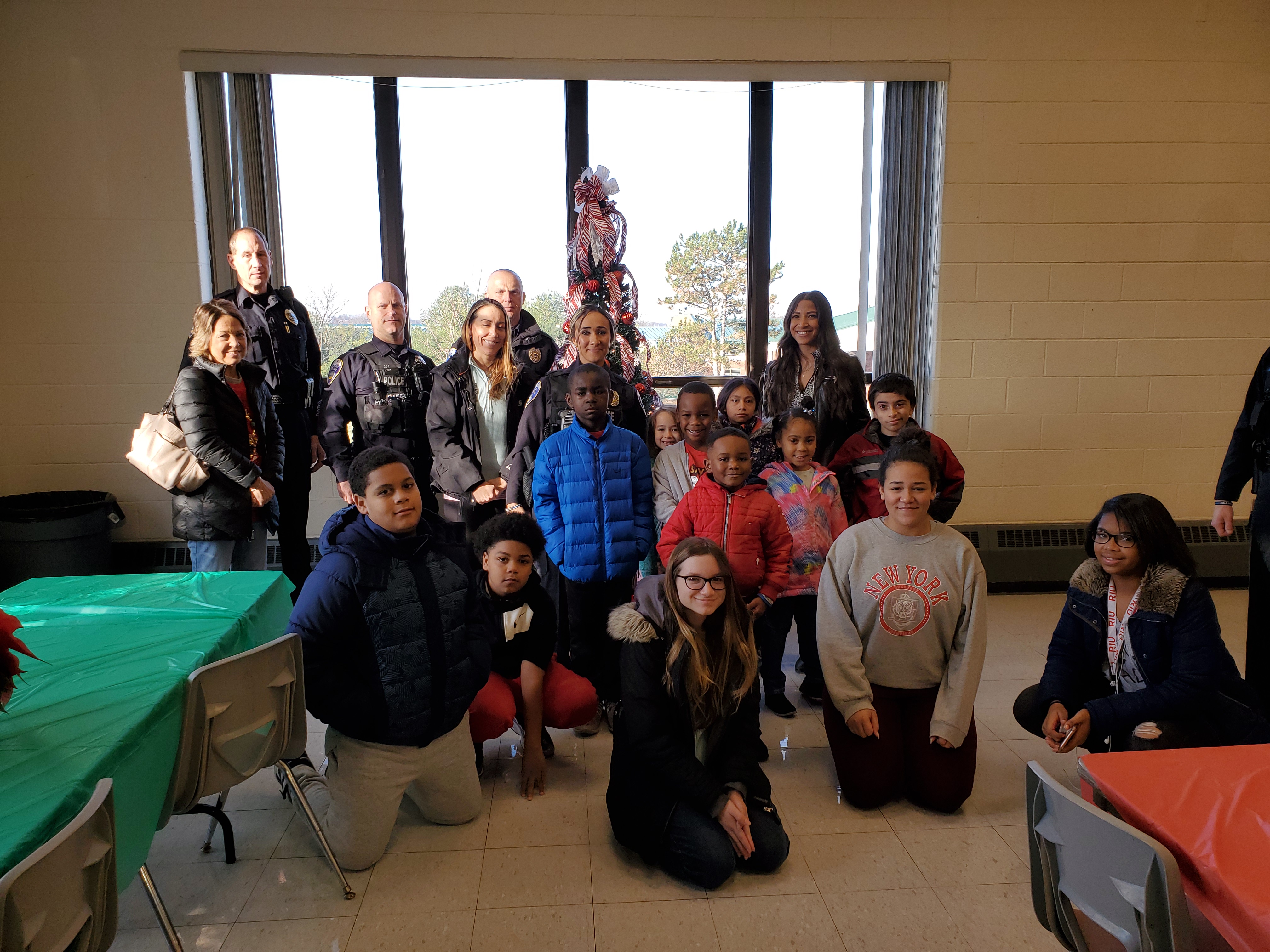 shop with a cop, christmas with a cop, walmart