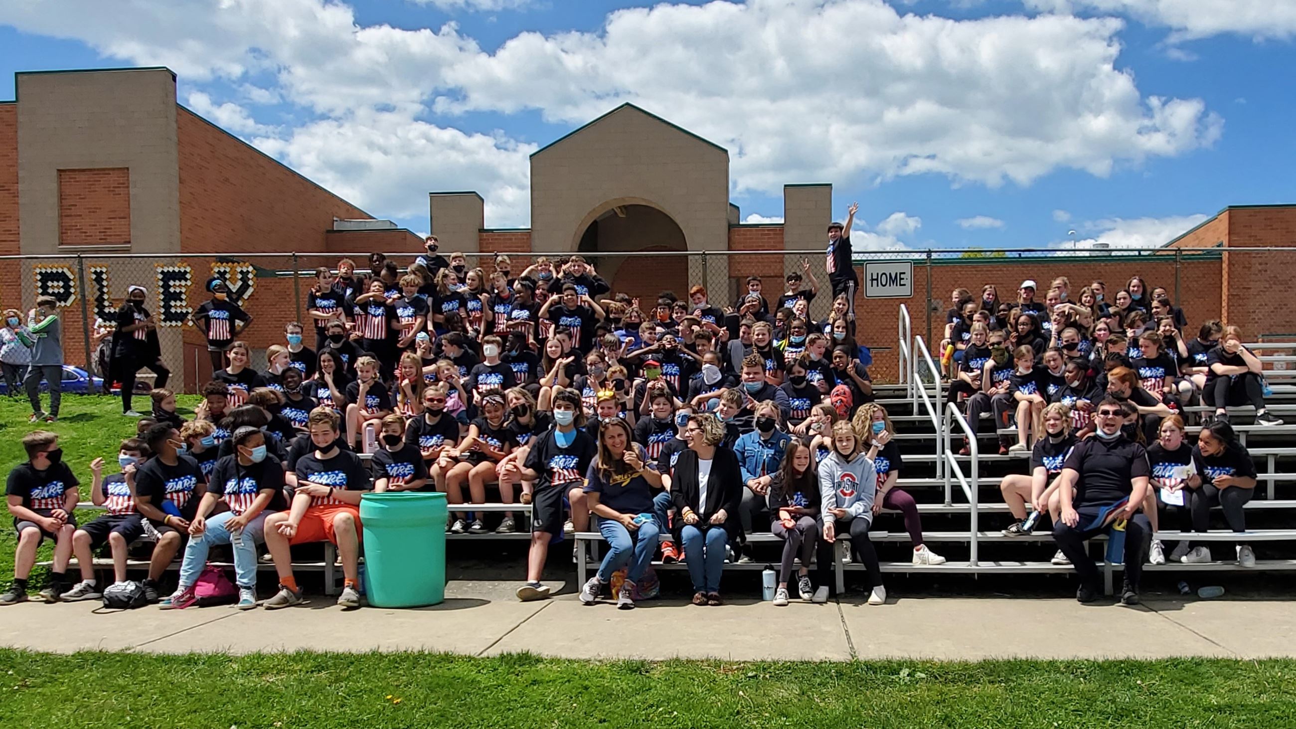 2021 funny faces, DARE Group Photo, picnic