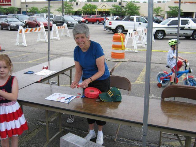 Volunteer Distribute Tickets