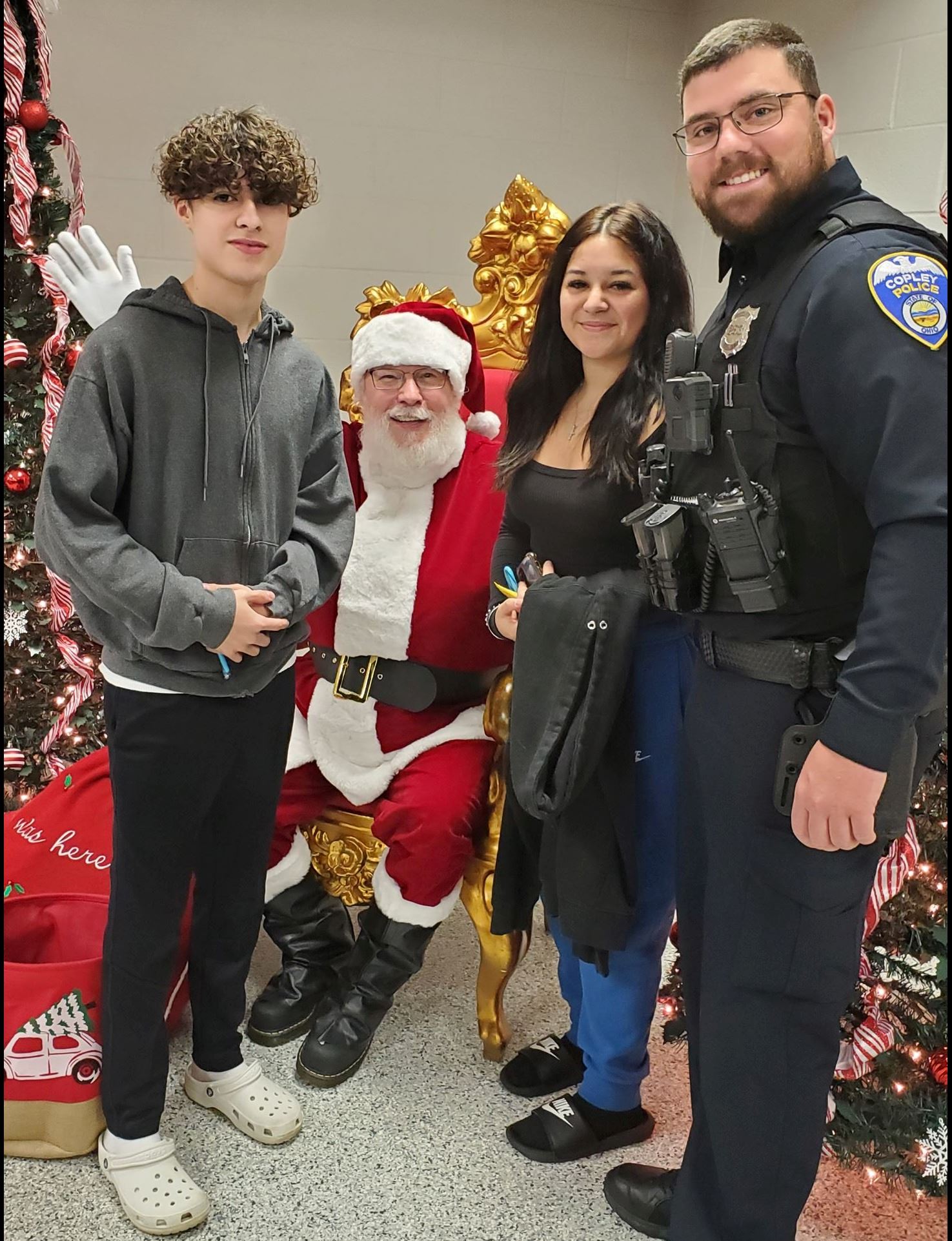 Christmas with a Cop, Shop with a Cop