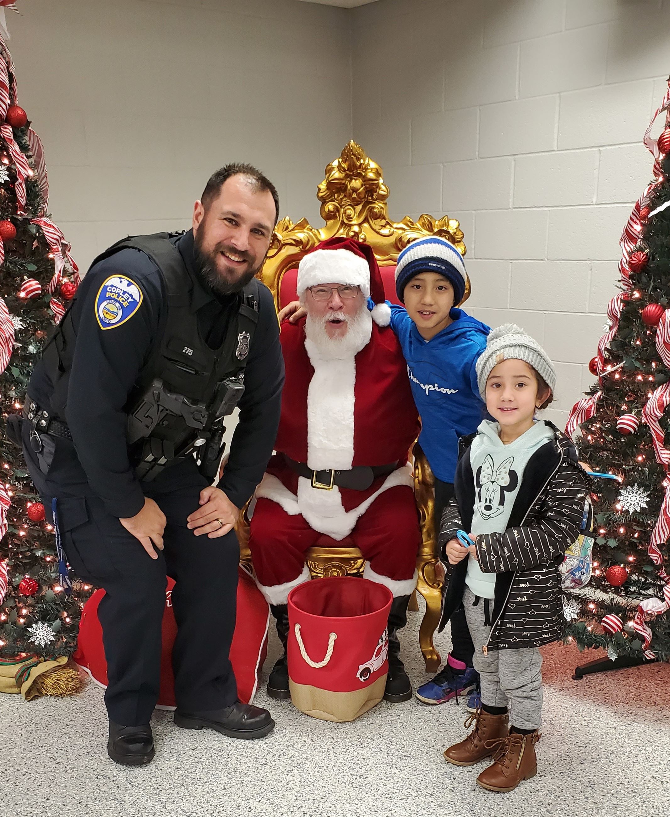 Christmas with a Cop, Shop with a Cop