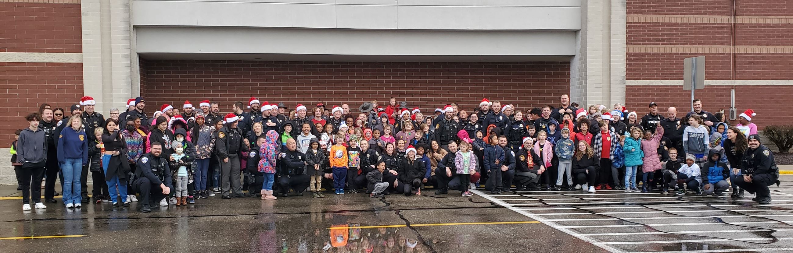 Christmas with a Cop, Shop with a Cop