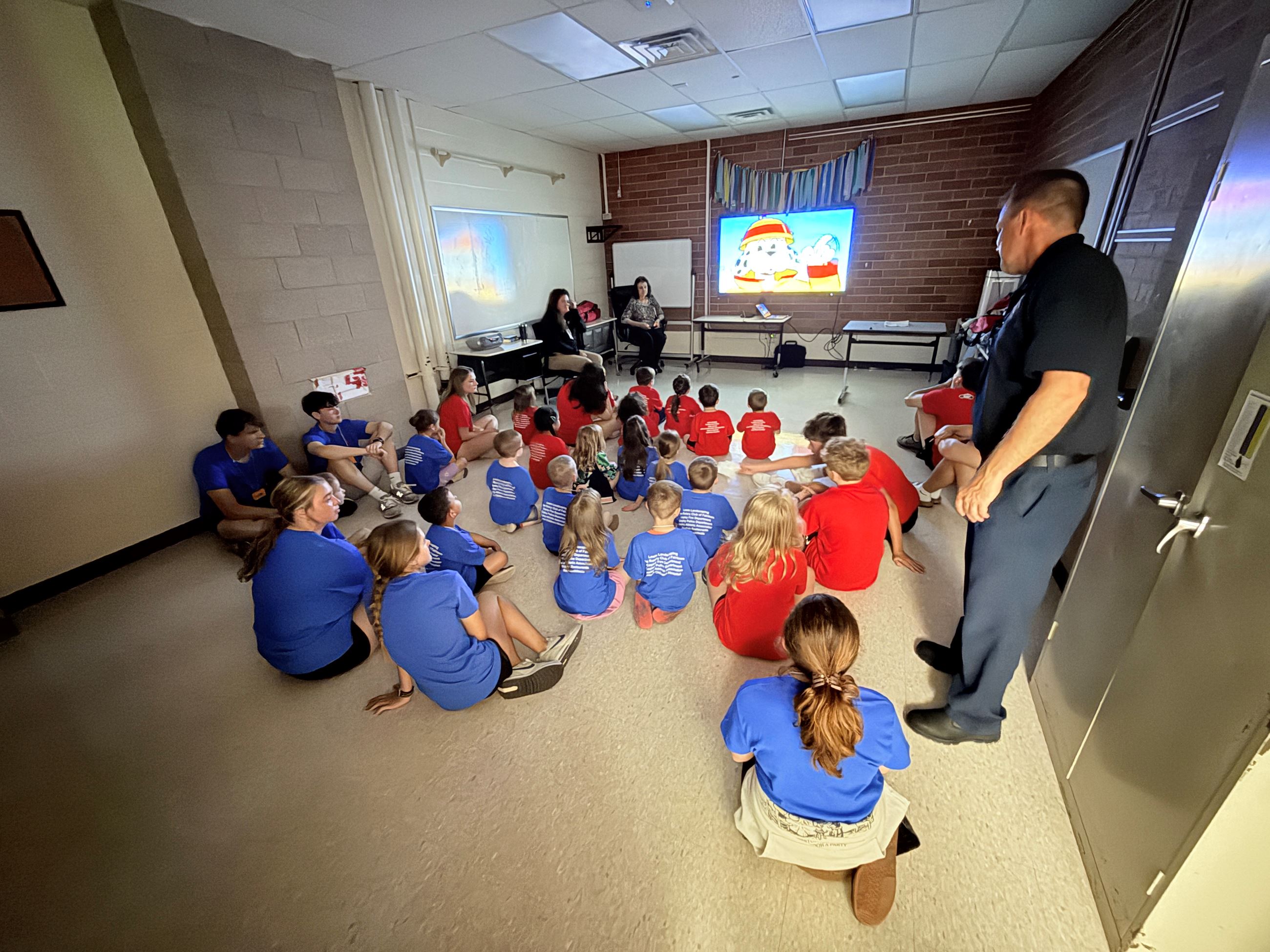 Summit Emergency Communications Presented on When and How to Call 9-1-1 on Day 2 of Safety Town 2025