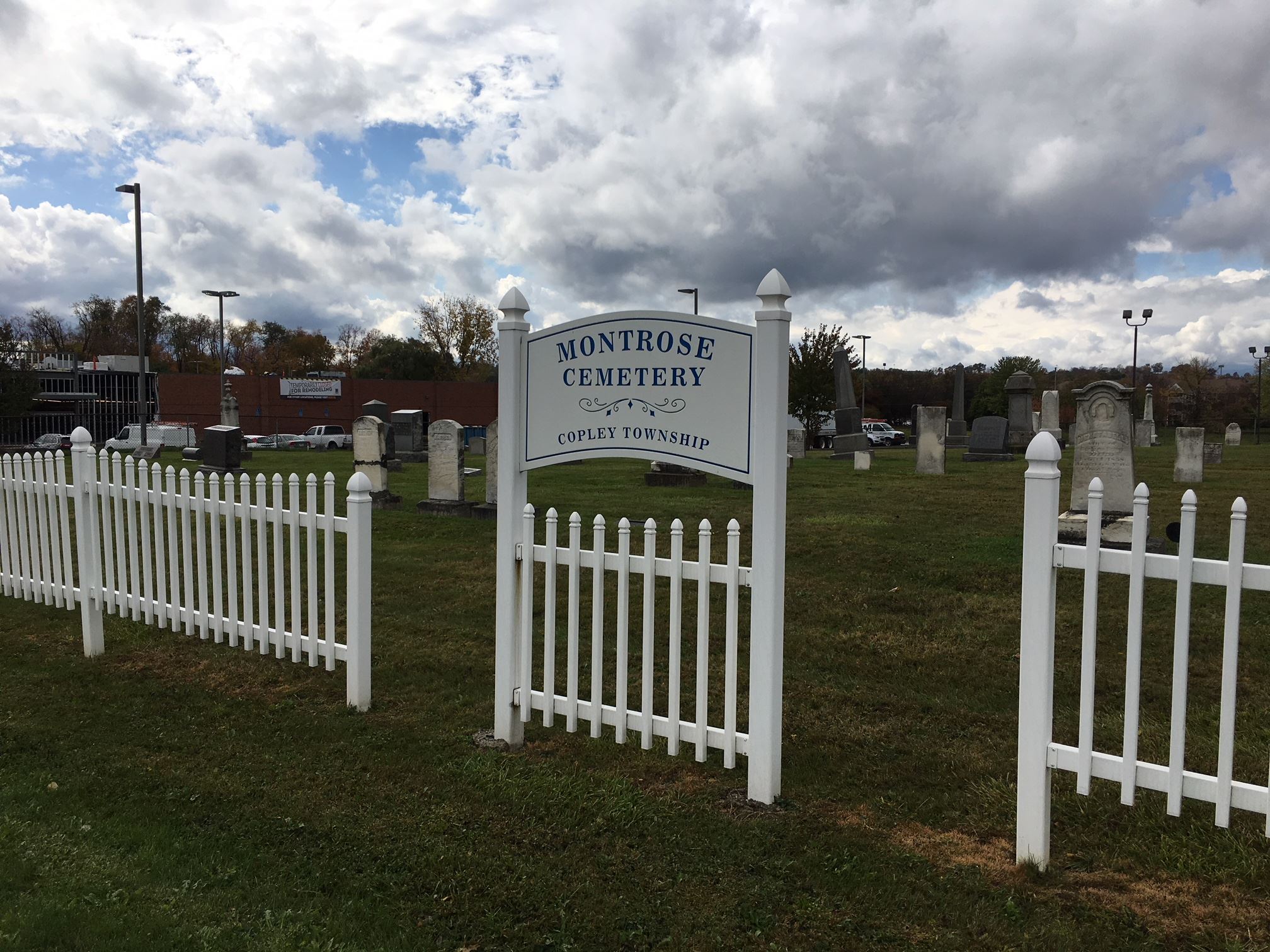 Montrose Cemetery Sign